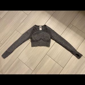 Gym shark long sleeve crop top